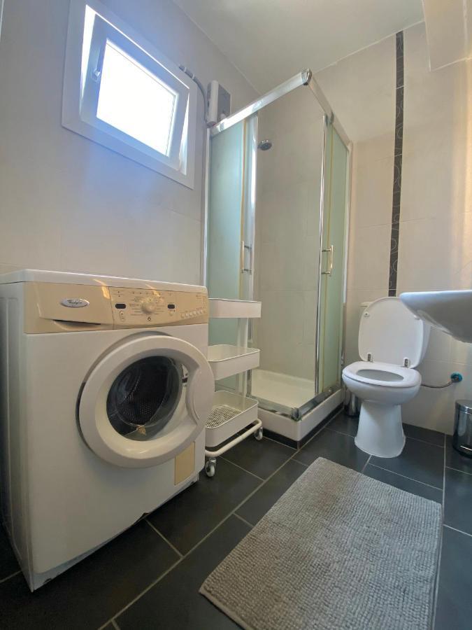 Lovely , Cozy , Modern Seaside Apartment Larnaca Ngoại thất bức ảnh